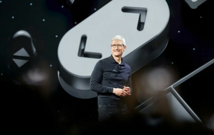Tim Cook CEO Apple telset apple umumkan produk baru