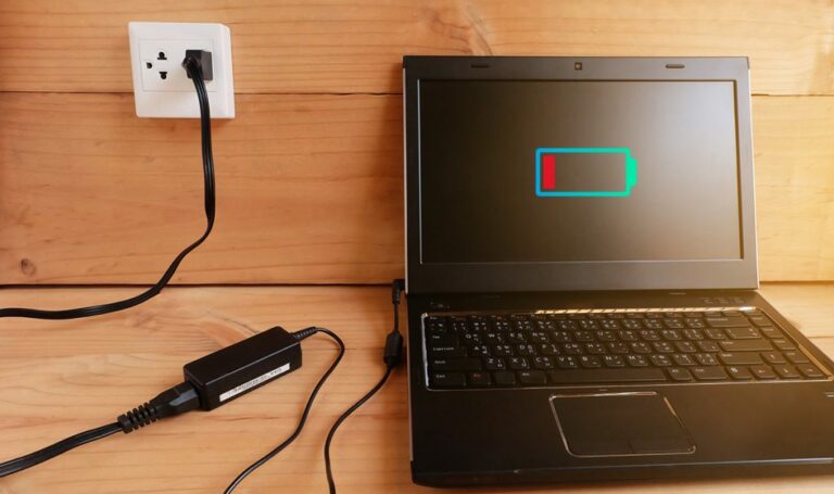 Penyebab Charger Laptop Rusak
