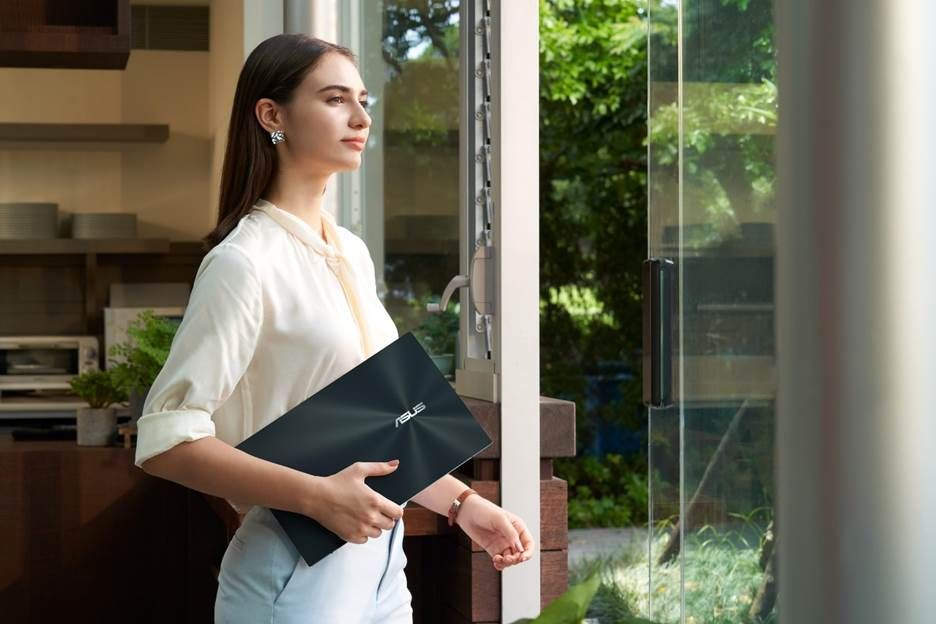 Asus ZenBook 14 Ultralight (UX435EAL)