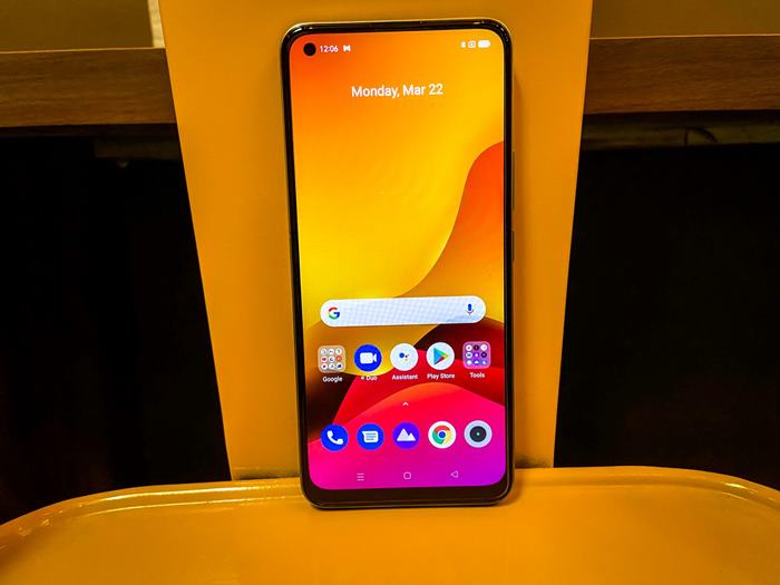 perbandingan realme 8 pro