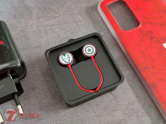 Unboxing Oppo Reno5 Marvel Avengers Edition