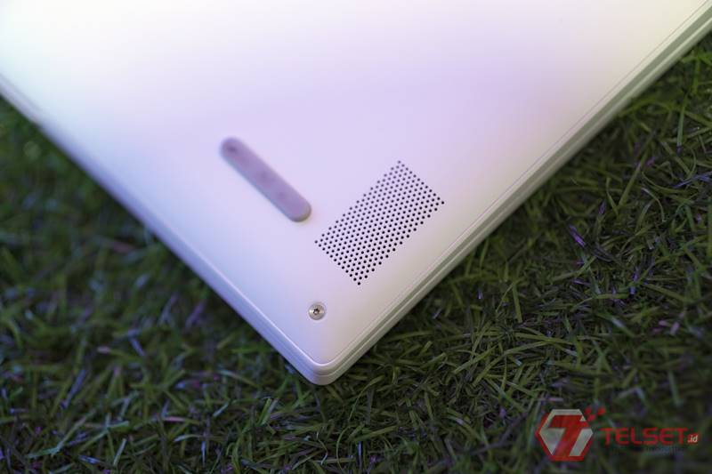 Review Lenovo Yoga Slim 7i Carbon