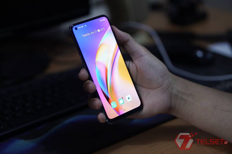 Review Oppo Reno5 F