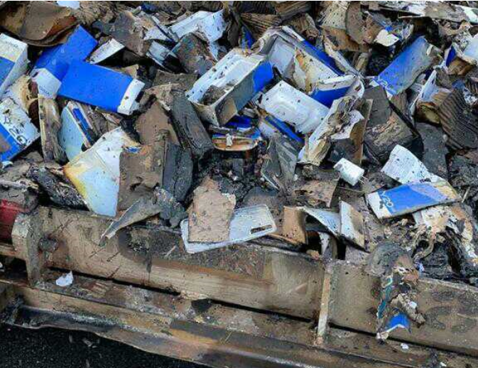 Maskapai penerbangan Hong Kong embargo Vivo