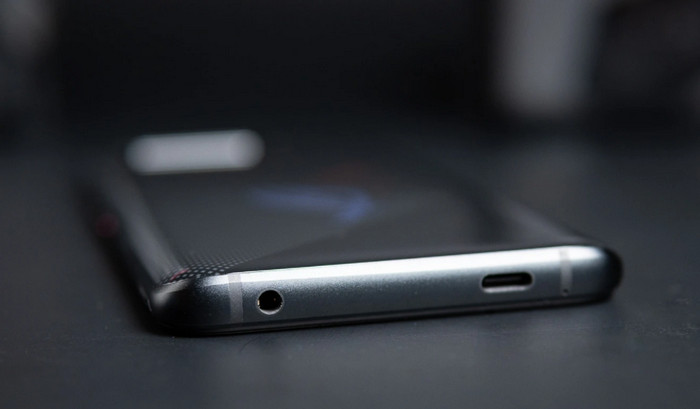 Spesifikasi ROG Phone 5