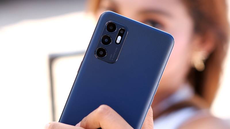 Hands-on Desain Oppo Reno6 Indonesia