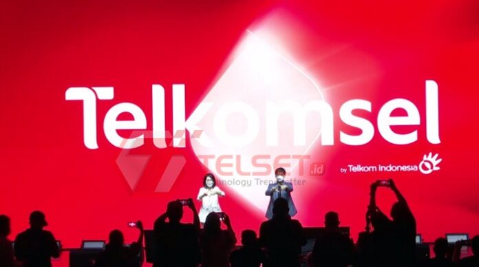 Telkomsel logo launching Telkomsel Ganti Logo