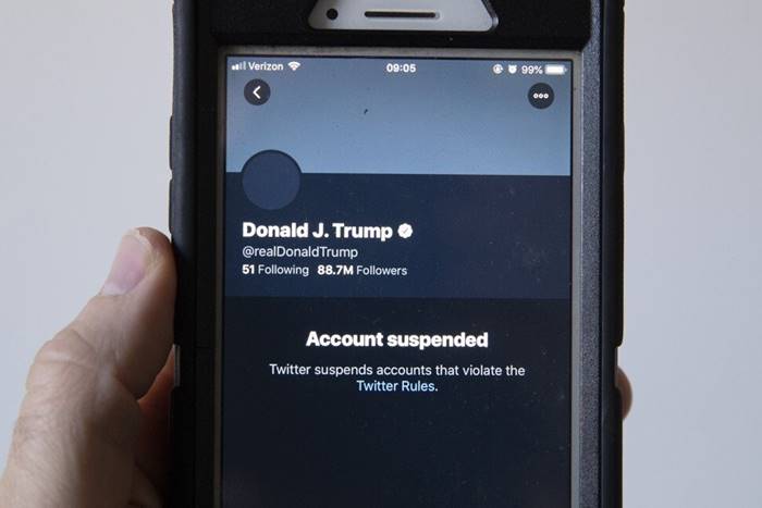 Donald Trump Gugat Twitter Facebook Google