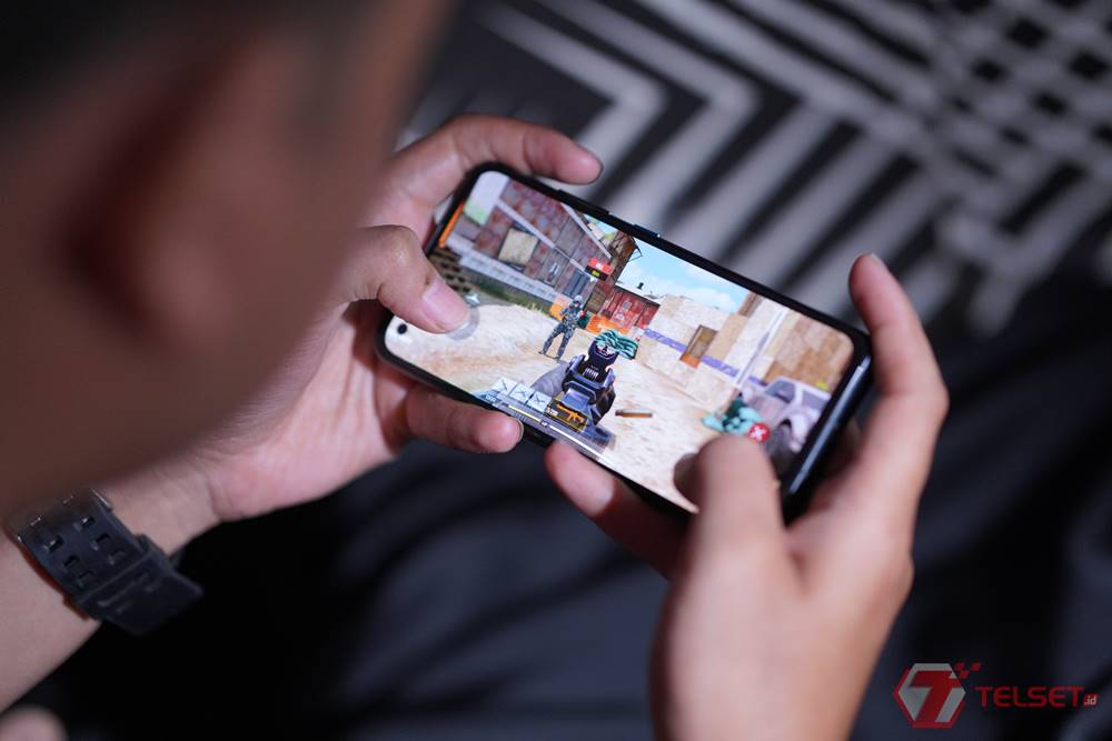 Review Asus Zenfone 8
