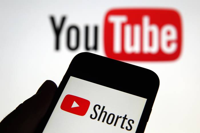 YouTube Shorts TikTok