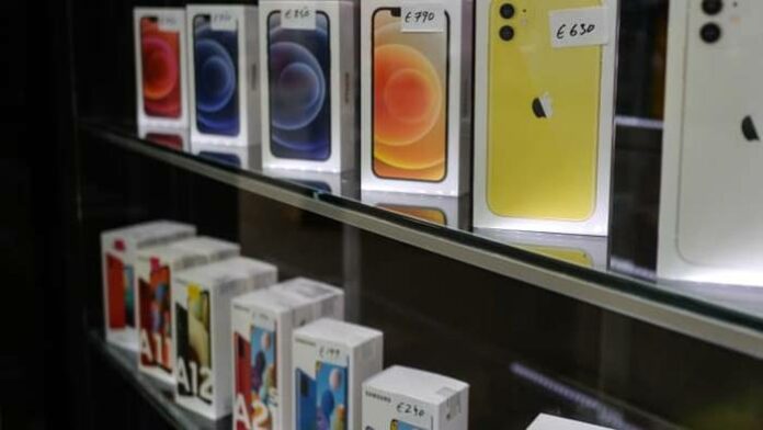 chip langka harga smartphone naik