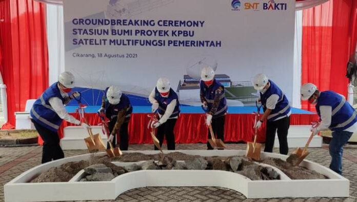 Ground breaking Satelit Bumi SATRIA-1 telset Stasiun Bumi Satria-1