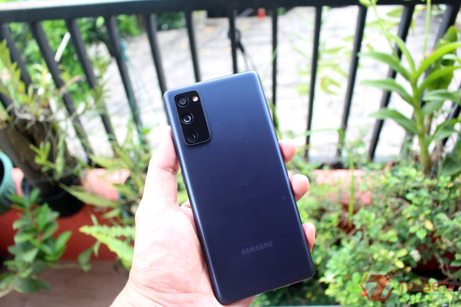 Review Samsung Galaxy S20 FE Snapdragon 865