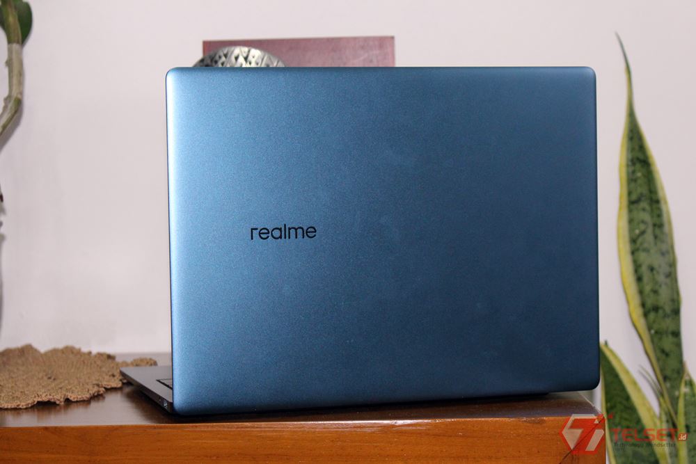 Review Realme Book