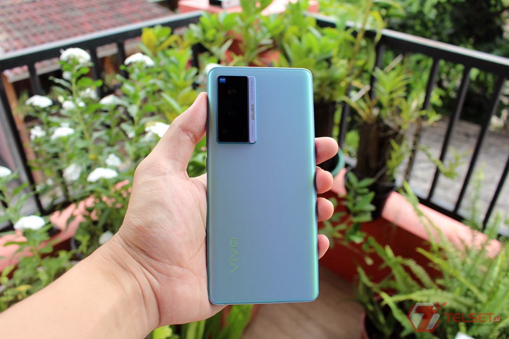 Review desain Vivo X70 Pro