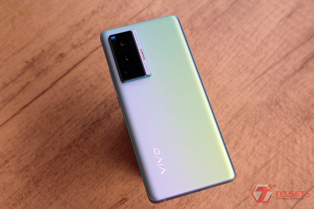 Review Vivo X70 pro
