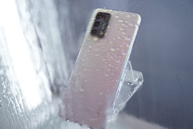 Ketahanan Oppo A95 tahan banting build quality rating IPX4