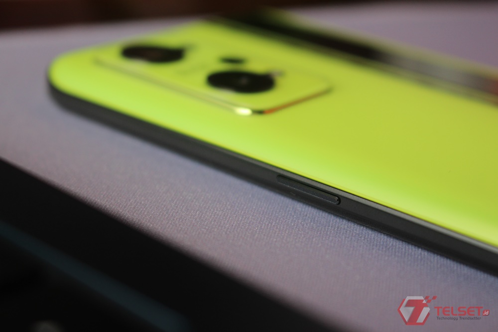 Tombol power Realme GT Neo2