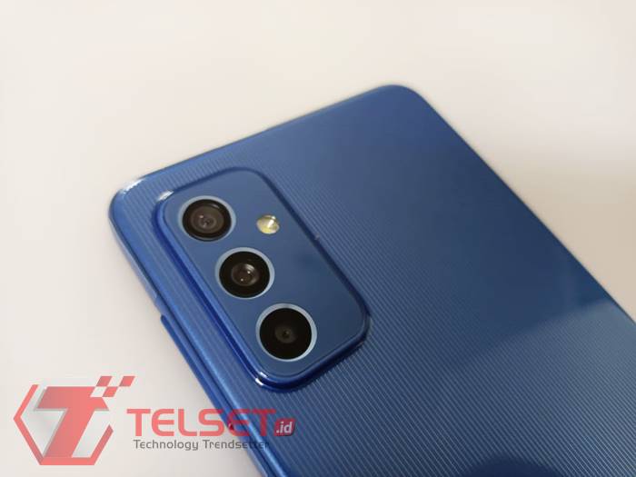 review galaxy m52 5G