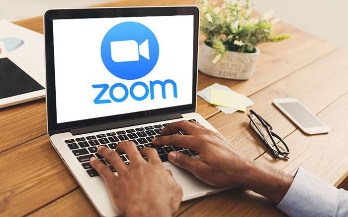 Bug Aplikasi Zoom Mikrofon Bermasalah MacOS