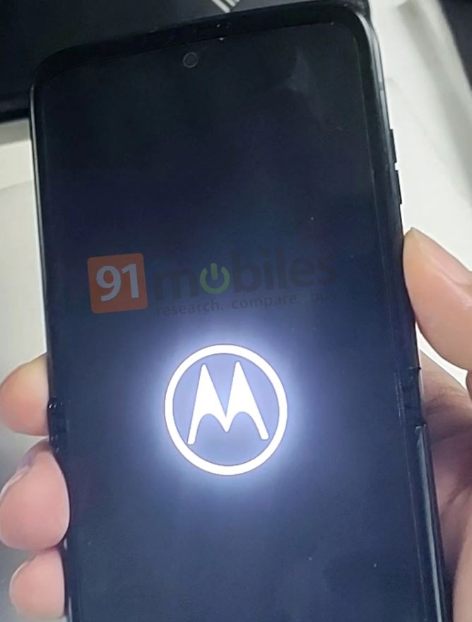 Spesifikasi Motorola Razr 2022 terbaru