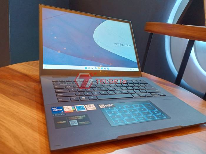 ASUS ExpertBook B7 Flip Laptop 5G 