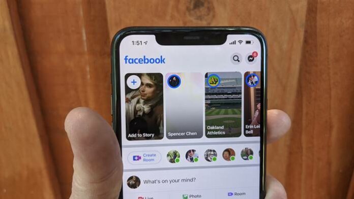 Facebook TikTok