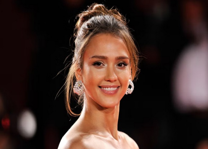 Jessica Alba Dewan Direksi Yahoo, Dewan Direksi Yahoo