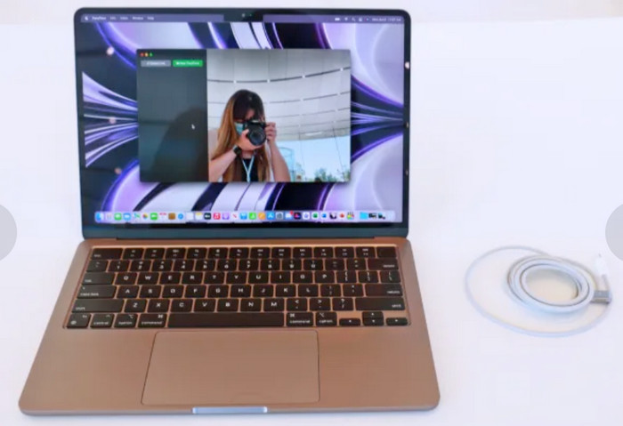 MacBook Air (2022) 