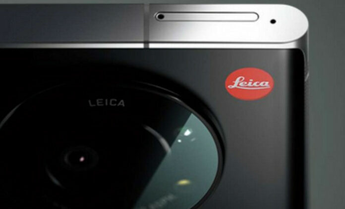 Xiaomi 12 Ultra dengan logo Leica Xiaomi 12 Ultra logo Leica