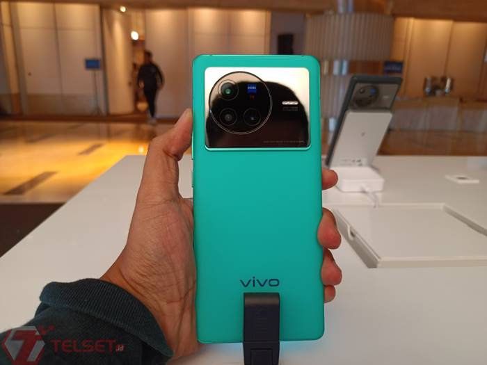 Vivo X80