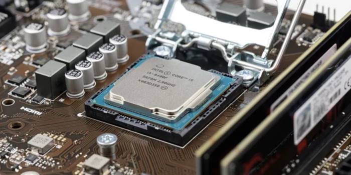 Perbedaan Dual Core dan Quad Core