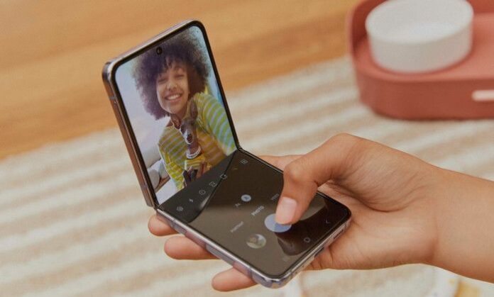 Spesifikasi Samsung Galaxy Z Flip4 5G