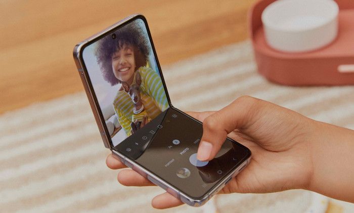Spesifikasi Samsung Galaxy Z Flip4 5G