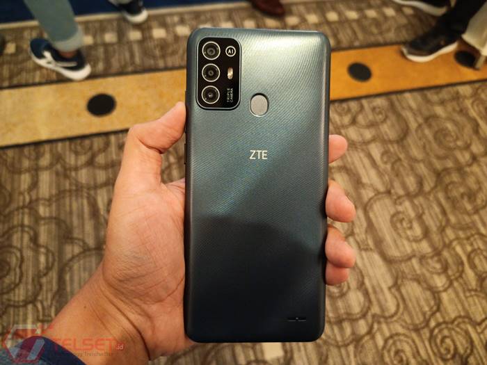 ZTE Blade A52