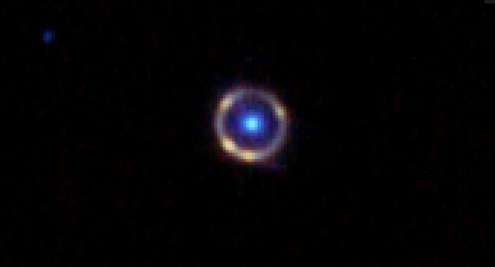 Cincin Eisntein Teleskop Luar Angkasa Webb