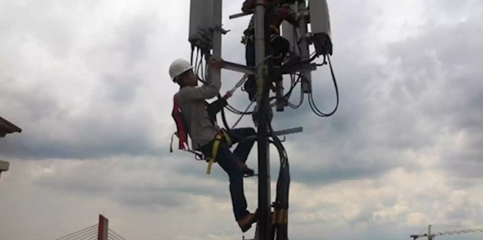 Indosat Smartfren Gempa Cianjur