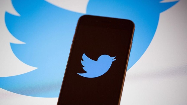 Twitter Centang Biru emas abu-abu