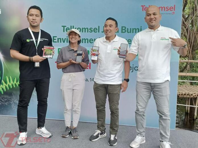 Telkomsel Poin Tanam Pohon Emisi Carbon