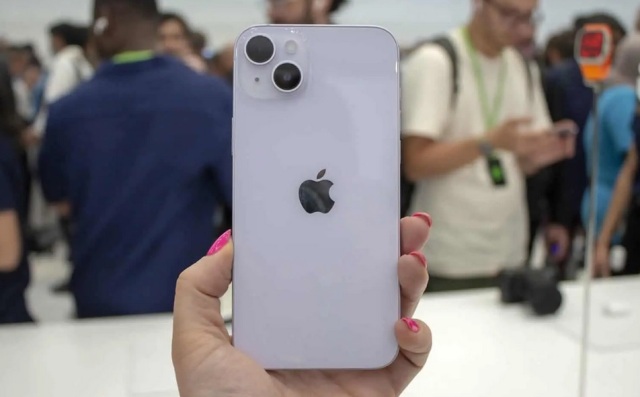 iPhone 14 Plus