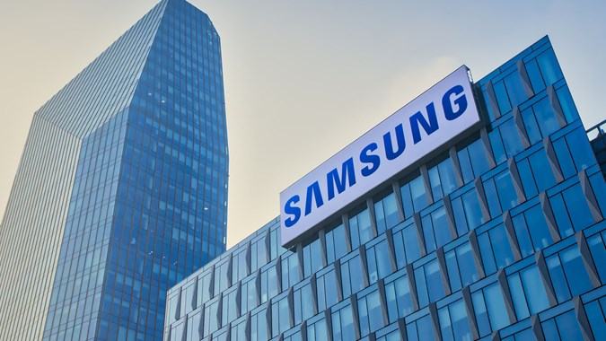 Samsung panel layar BOE
