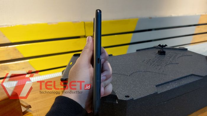 Kelebihan Asus ROG Phone 6 Batman Edition