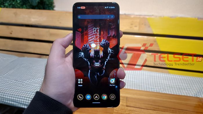 Hands On Asus ROG Phone 6 Batman Edition