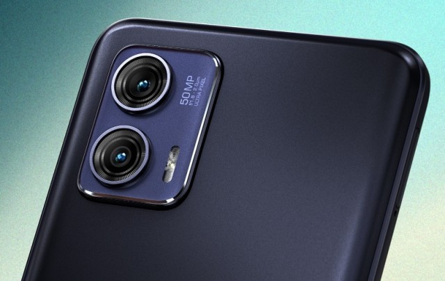 Moto G73