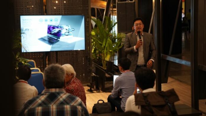 Laptop Acer Arsitek