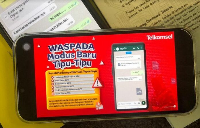 Telkomsel Unduh File .APK Fiktif