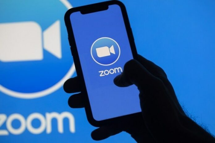 Data Pengguna Zoom Latihan AI