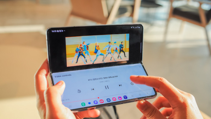 Inovasi Galaxy Z Flip5