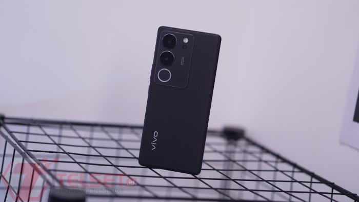 Vivo V29 