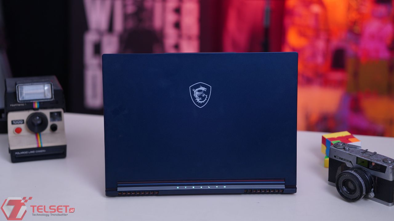 Review MSI Stealth 16 Studio 16 A13V